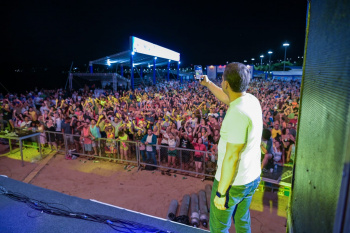 Arena de Verão: show de Luiz Caldas