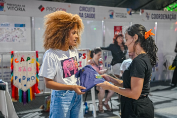 Bazar dos CAPS de Vitória na Arena de Verão