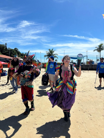 Campanha Praia Limpa conscientiza sobre educação ambiental na Orla de Vitória