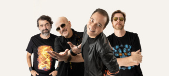 A banda Biquini, que completa 40 anos de carreira em 2025, desembarca na Arena de Verão sexta (24).