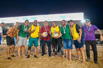 Jogo de Futebol das Lideranças Comunitárias de Vitória na Arena de Verão 2025