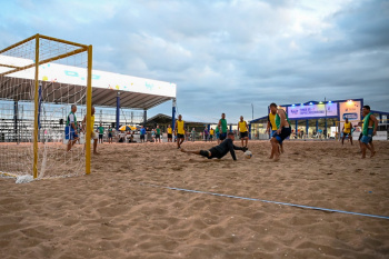 Jogo de Futebol das Lideranças Comunitárias de Vitória na Arena de Verão 2025