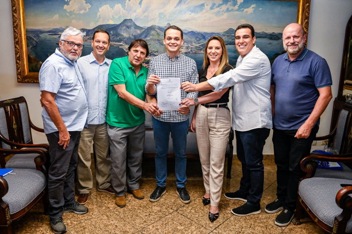 Assinatura do Contrato com o Vitória FC