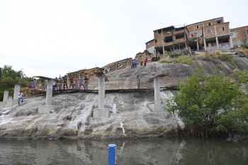Visita às obras da orla da Grande São Predro, no bairro Resistência