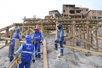 Visita às obras da orla da Grande São Predro, no bairro Resistência