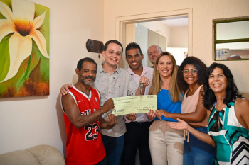 Entrega do Bônus moradia em São Benedito