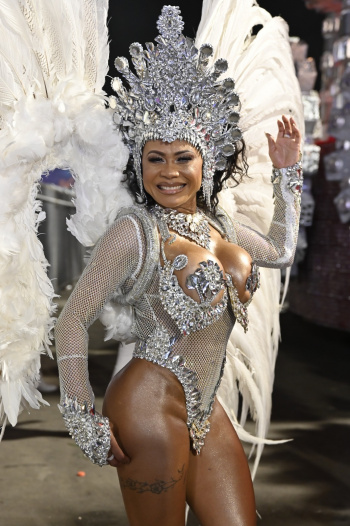 Ana reside há 13 anos na cidade de Miami nos Estados Unidos e desfila pelo 5º ano na Jucutuquara.