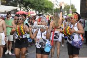 Bloco Afro Coisas de Negres desfilou nesta segunda (3) no Centro de Vitória