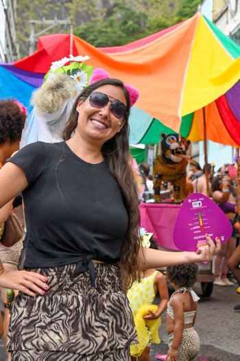 Bloco Amigos da Onça desfilou nesta terça-feira (4)