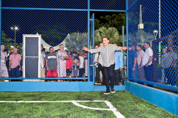 Entrega da reforma do campo de futebol do Atlântica Parque
