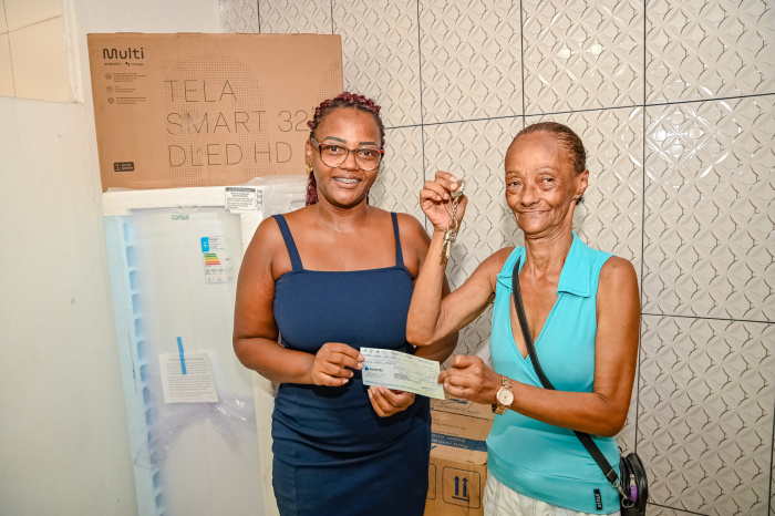 Entrega do Bônus Moradia no Bairro Romão