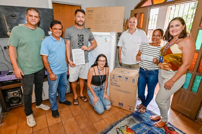 Entrega do Bônus Moradia no Bairro Itararé