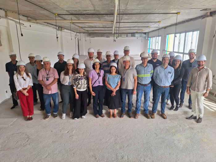 Equipe do BID e do Governo Federal acompanha obras na EMEF Ronaldo Soares, em Resistência