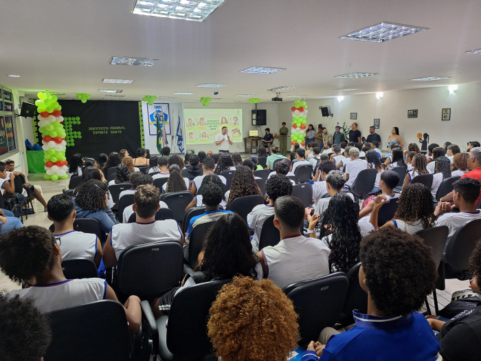 Aula inaugural do Pré-Ifes na EMEF Ceciliano Abel de Almeida