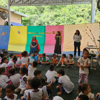 Evento literário alimenta imaginação de crianças no CMEI Georgina da Trindade