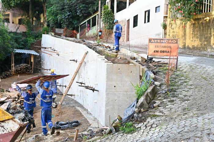 Obras de Contenção no Bairro Engenharia