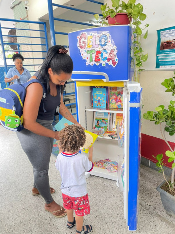 Famílias vivenciam semana literária no CMEI Anísio Spínola Teixeira, em Resistência