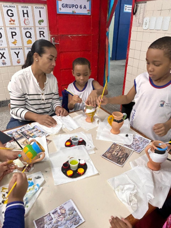 CMEI TI Silvanete celebra a Semana da Família com oficinas inspiradas nas regiões do Brasil