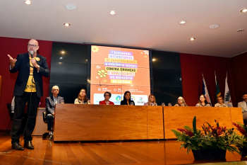 Seminário Intersetorial de Enfrentamento a Violência Sexual contra Crianças e Adolescentes de Vitóri
