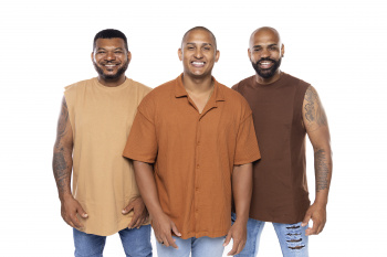 Quem dá o pontapé inicial à programação musical da Festa de São Pedro, é o conjunto Pagode e Cia.