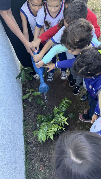 Projeto Restingar encanta crianças do CMEI Cida Barreto
