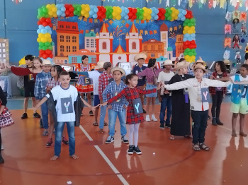 Arraiá da EMEF TI Paulo Freire celebra a tradição e fortalece vínculos com a comunidade escolar