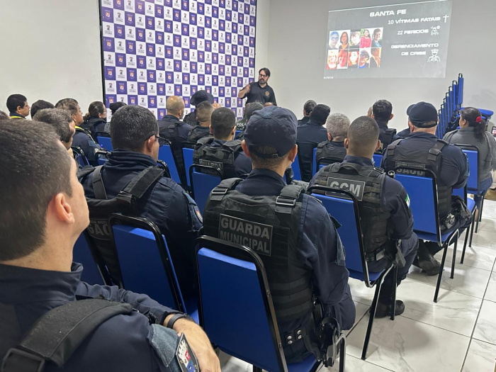 Guarda de Vitória promove palestra sobre agressores ativos com especialista internacional