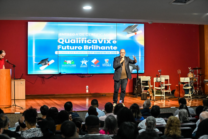 Solenidade de Formatura – Projetos Futuro Brilhante e Qualificavix