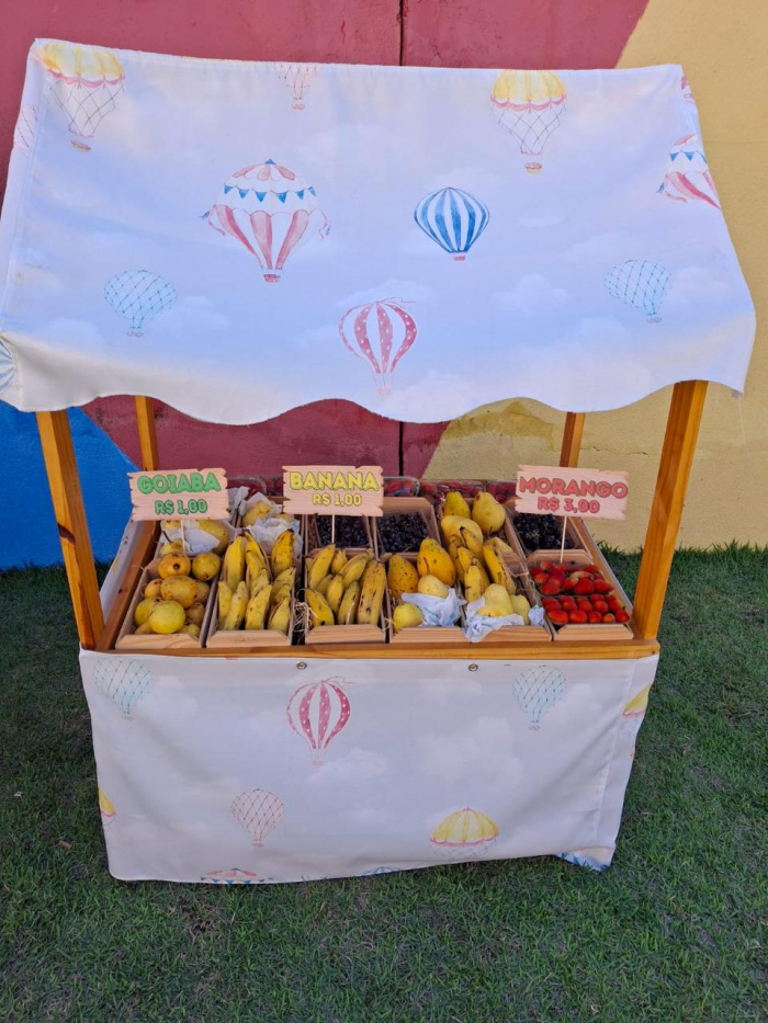 Dia de feira no CMEI Gilda de Athayde, em São Pedro