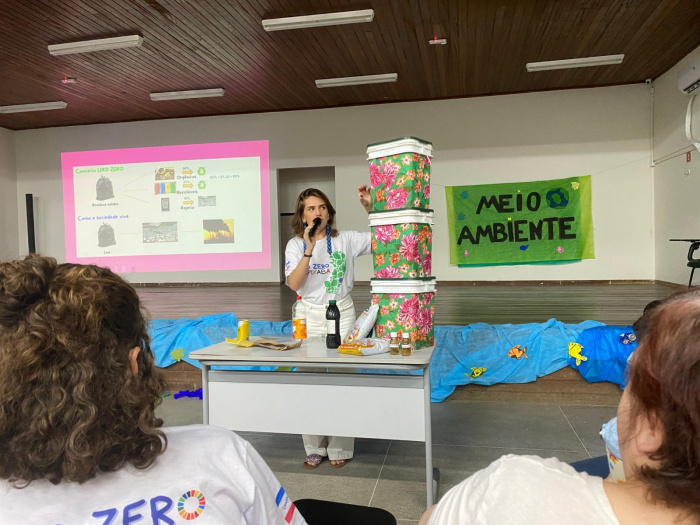 Estudantes celebram o meio ambiente na Emef Maria Stella de Novaes