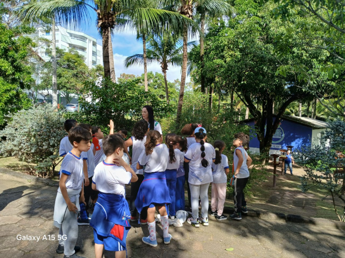 Crianças da Caoca visitam Revis Mata Paludosa