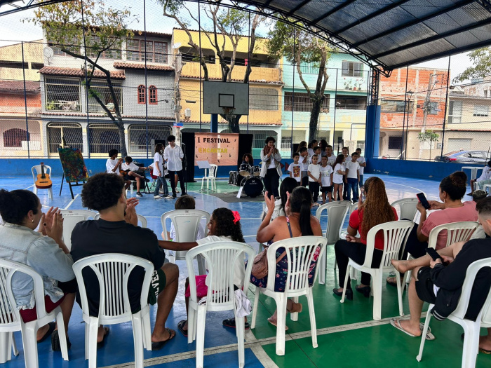 Festival EnCANTAR promovido pelo Centro de Convivência Sólon Borges