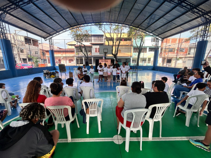 Festival EnCANTAR promovido pelo Centro de Convivência Sólon Borges