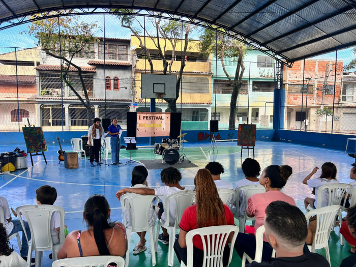 Festival EnCANTAR promovido pelo Centro de Convivência Sólon Borges
