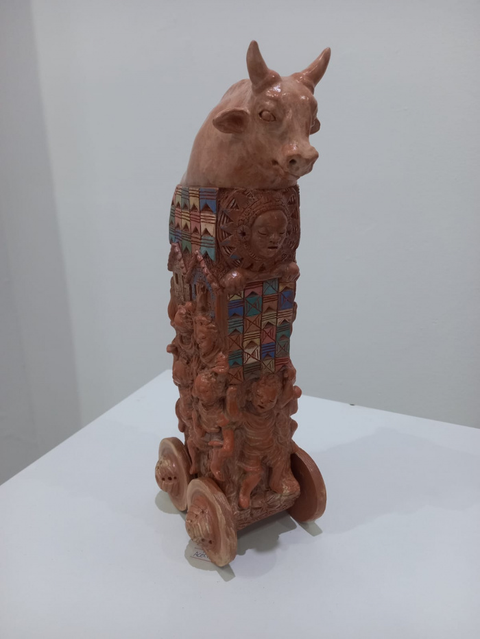 Mostra convida público a explorar a beleza contida em cada curva, textura e poesia das obras.