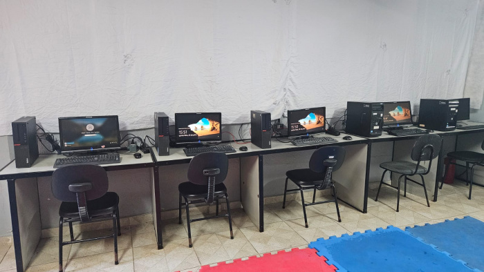 Sala de informática do Centro Pop