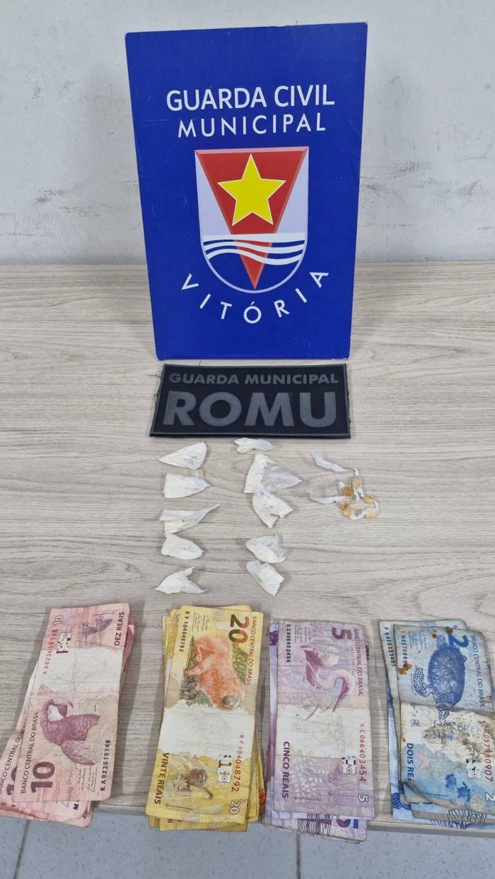 Guarda Municipal de Vitória prende suspeito de tráfico e apreende drogas na Ilha do Príncipe