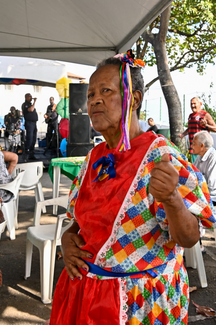 Maria da Penha no Arraiá do Asilo dos Idosos