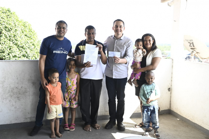 Entrega do Bônus Moradia no Bairro Conquista