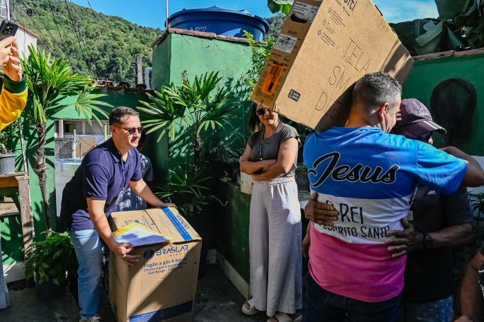 Entrega de Casa do Programa Casa Feliz e Segura emTabuazeiro