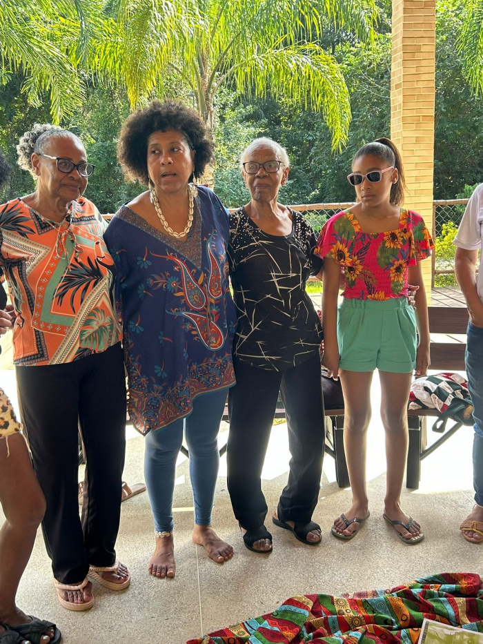 Maria Goreti Celestino junto à sua família