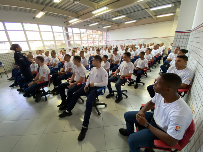 Futuros guardas municipais de Vitória participam do primeiro dia de aula de Curso de Formação
