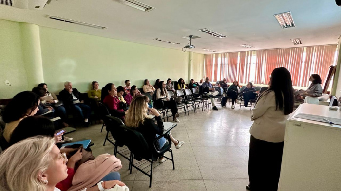 Capacitação de profissionais de saúde para atuação em Primeiros Cuidados Psicológicos