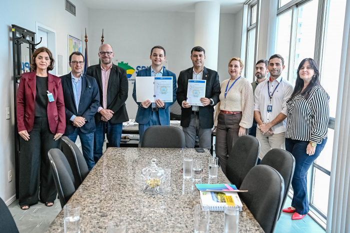 Assinatura do Termo de Cessão gratuita de imóvel da União no Bairro Ilha de Santa Maria e Pier da Baleia Jubarte