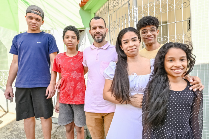 Bônus Moradia realiza mais um sonho: família recebe casa no bairro Santa Clara