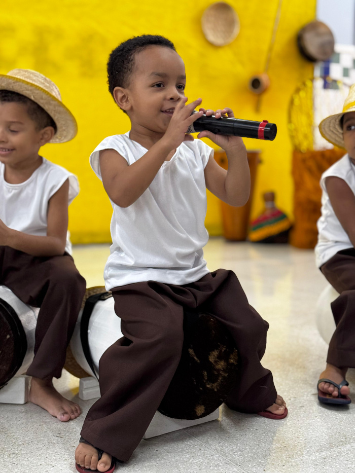 CMEI Álvaro Fernandes Lima celebra 15 anos com festa cultural e participação da comunidade
