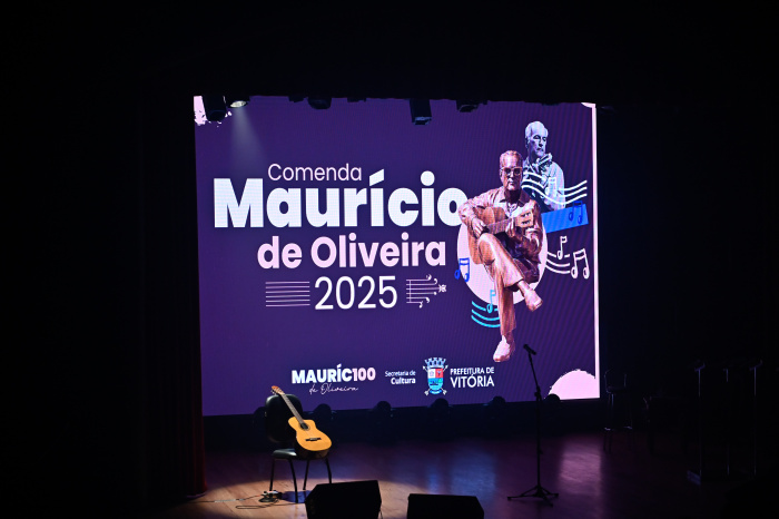 Entrega da Comenda Maurício de Oliveira