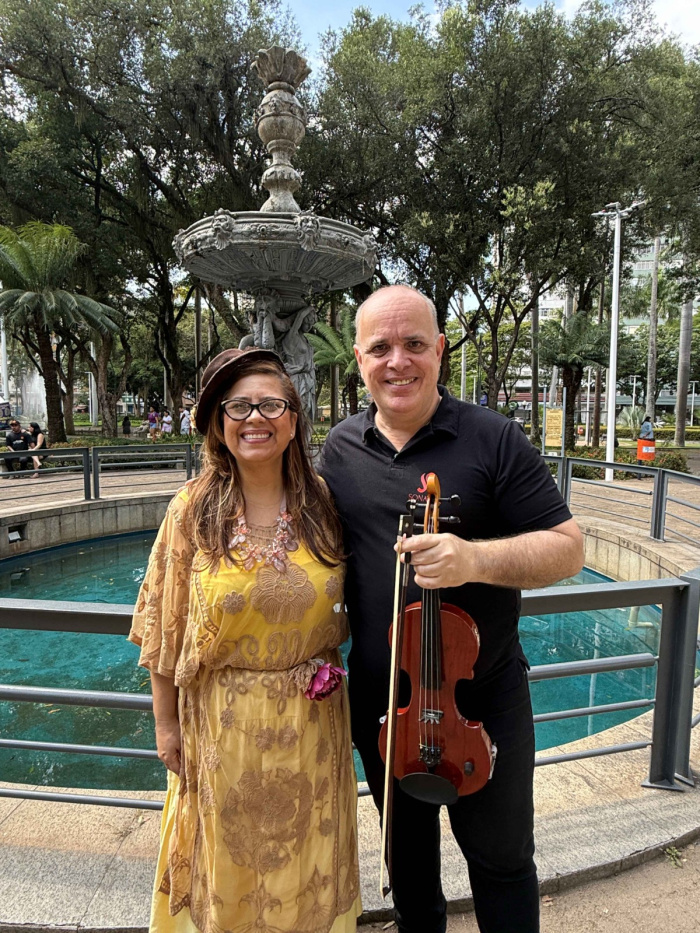 Renata Bomfim e Hariton Nathanailidis