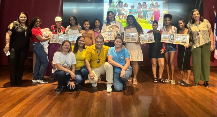 Gestantes homenageadas em Seminário do Agosto Dourado em Vitória