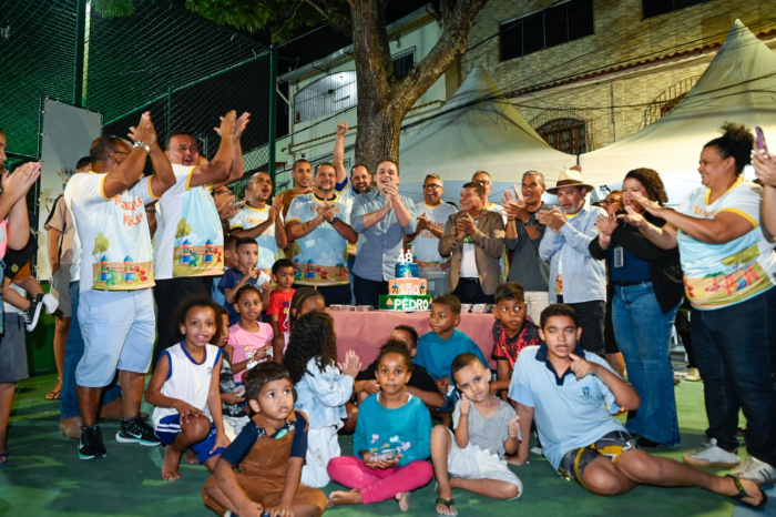 Entrega da reforma da Praça do Querosene